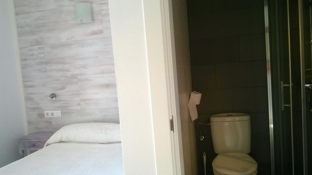 Hostal Paris Ciutadella Ciutadella  Pokój zdjęcie